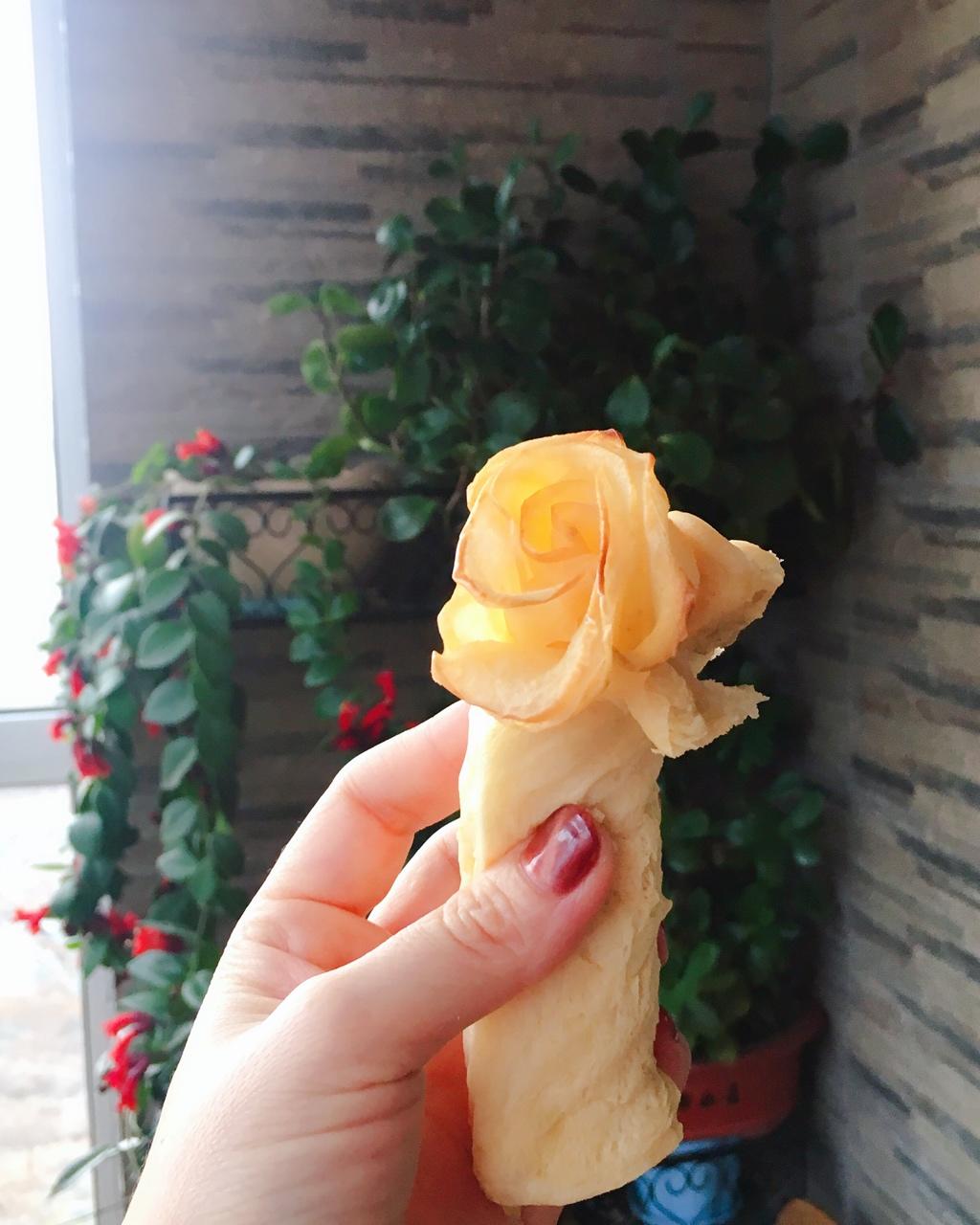 视频菜谱-玫瑰花吐司（厨师机出膜）