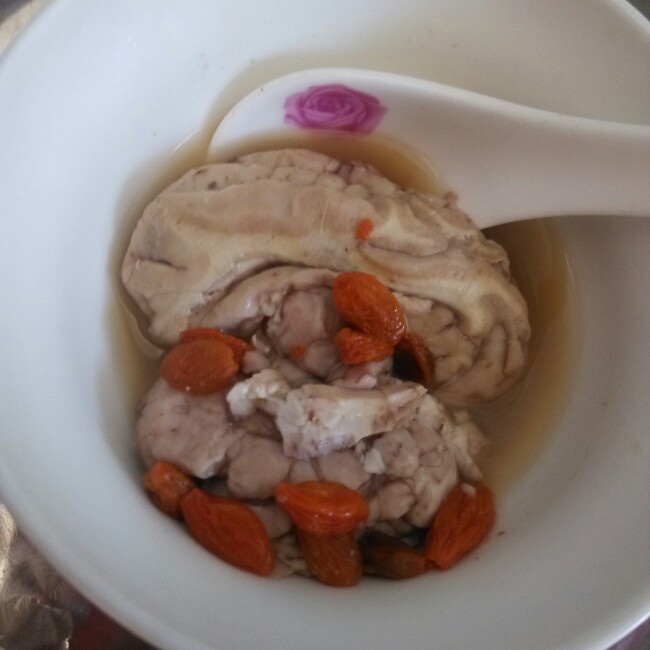 天麻炖猪脑