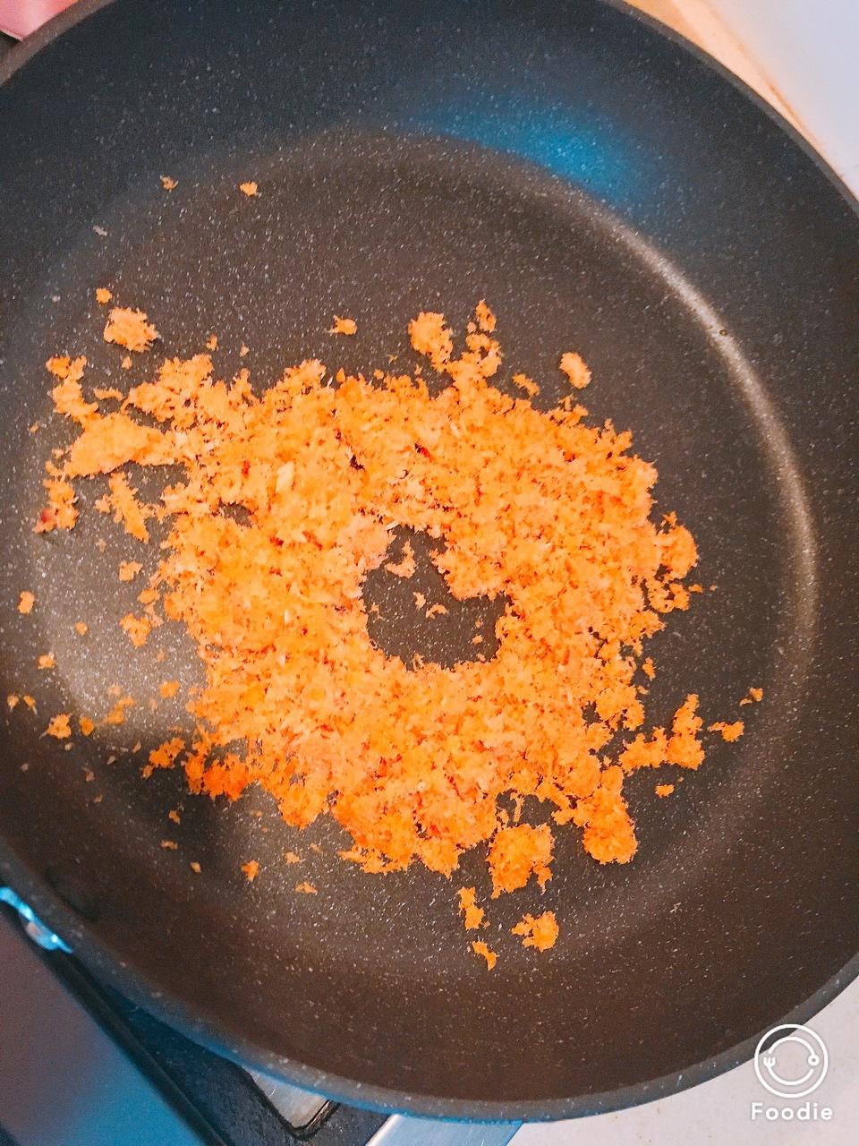 宝宝辅食：三文鱼松