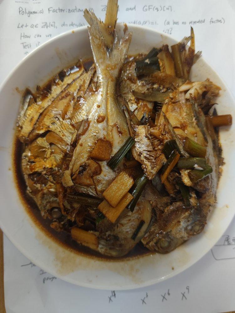 孩子吃的停不下，小孩大人都爱吃的红烧银鲳鱼