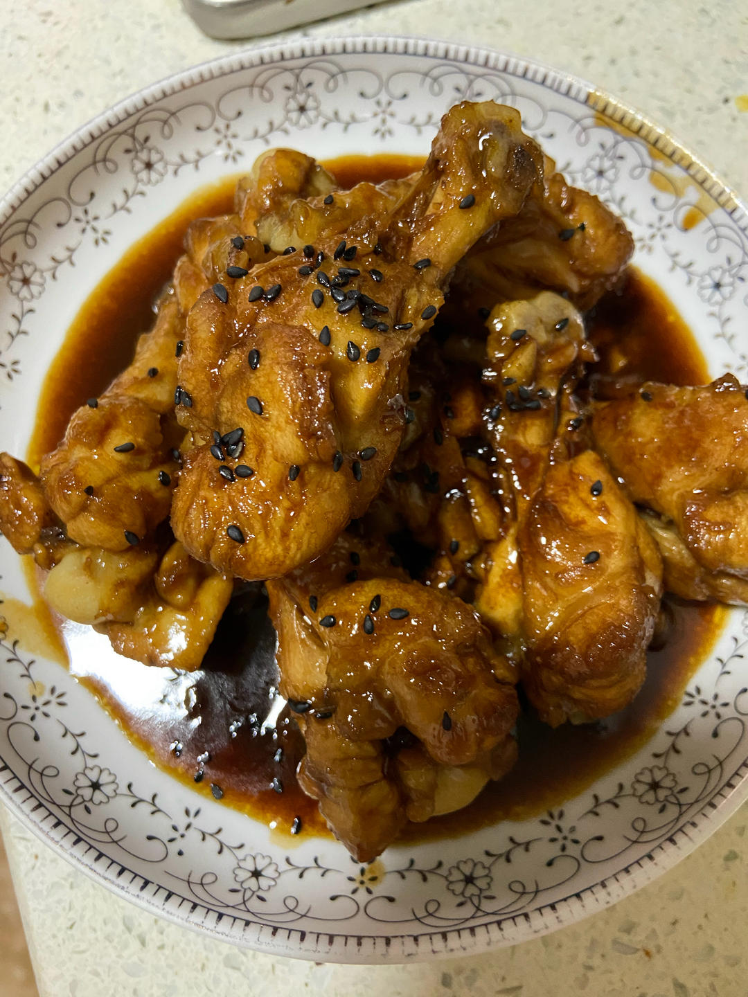 好吃到舔手指的「蒜香蜜汁鸡翅根」👍