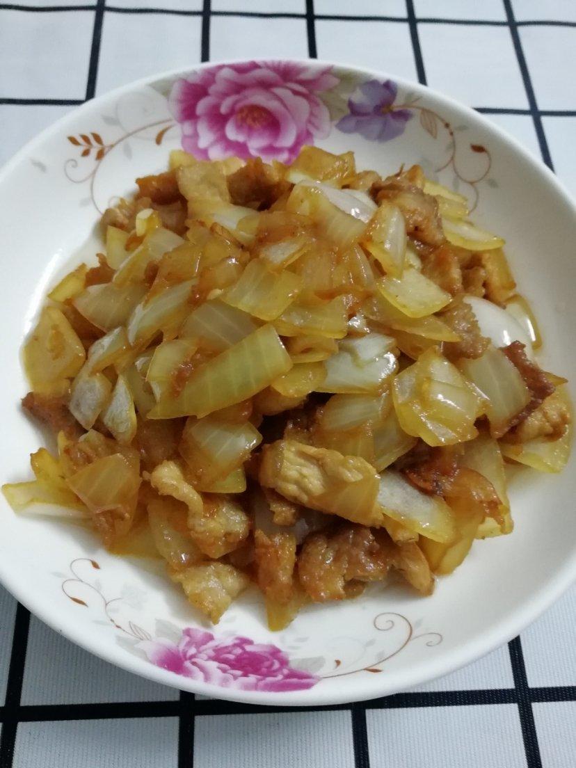 洋葱炒肉