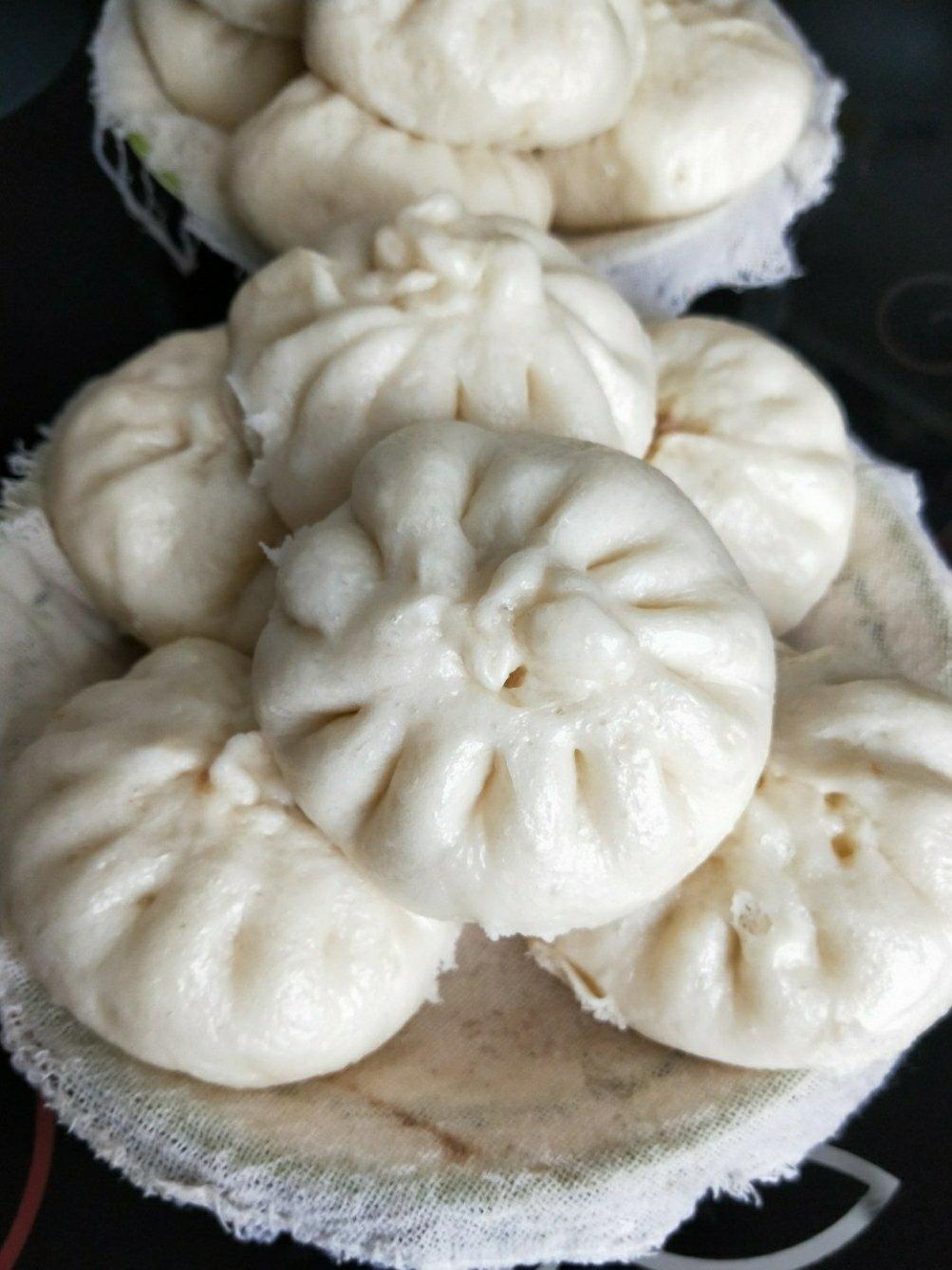 白萝卜粉丝猪肉包子（附视频。一次性发酵。）