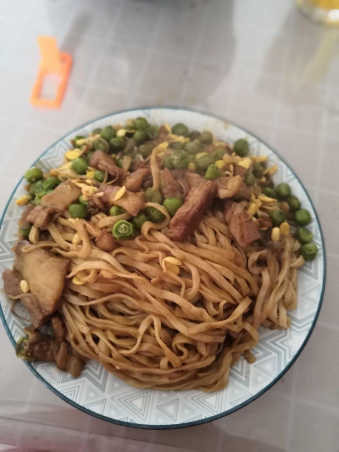 芸豆焖面（附万能的腌肉不老的办法）