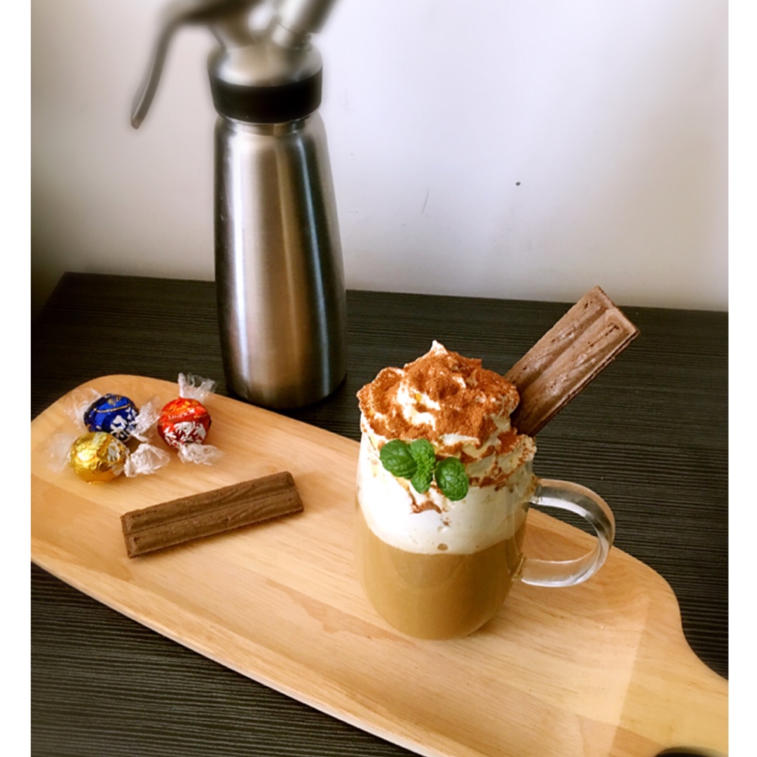 『冰咖啡雪顶』