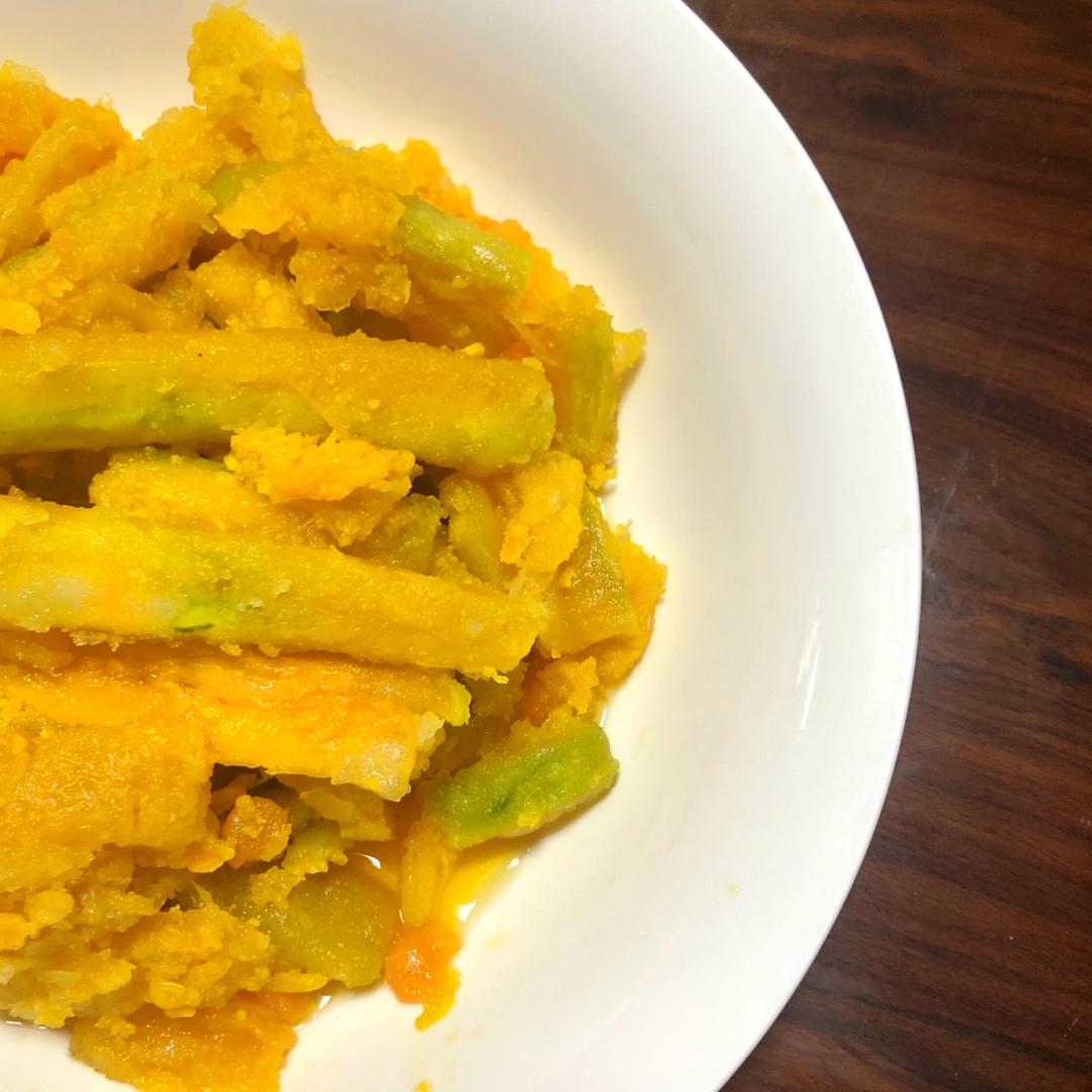 咸蛋黄焗南瓜，咸香脆甜