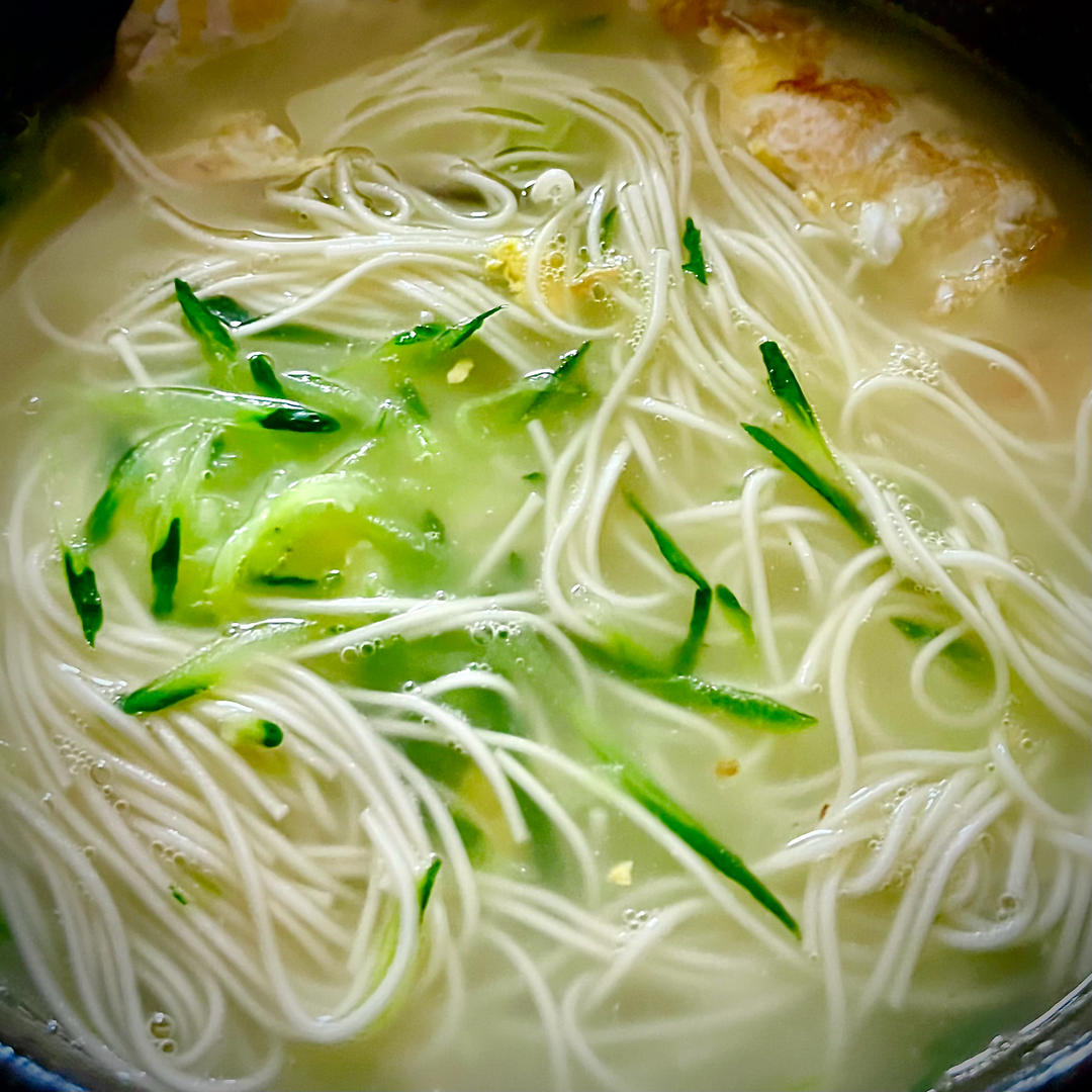 🥒黄瓜鸡蛋面