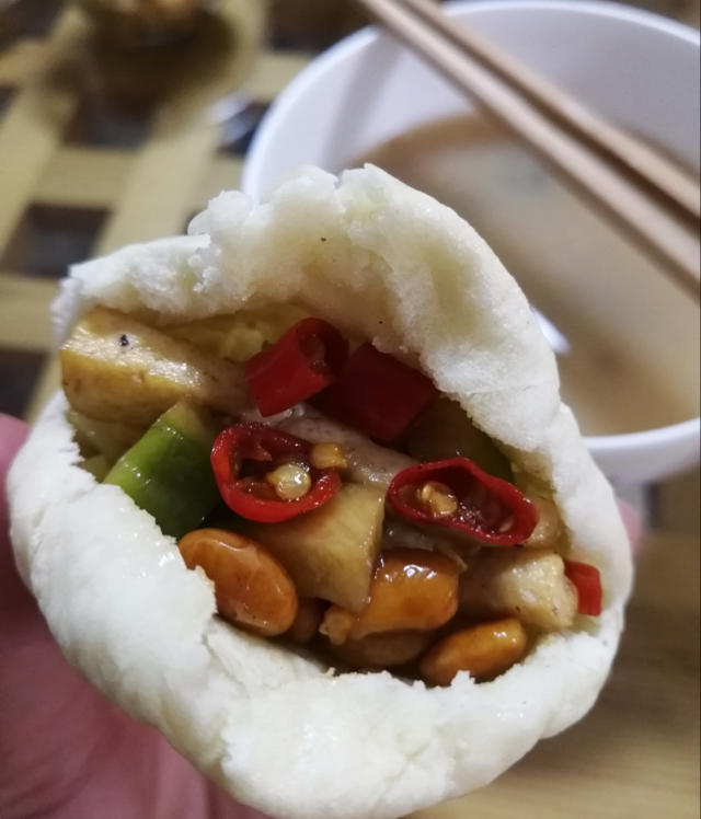 松软空心发面饼