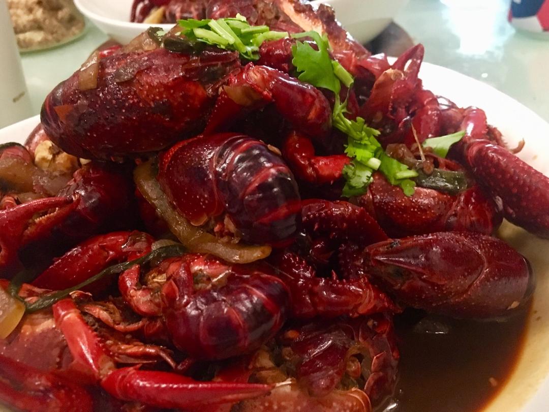 橘丽丝的蒜蓉小龙虾