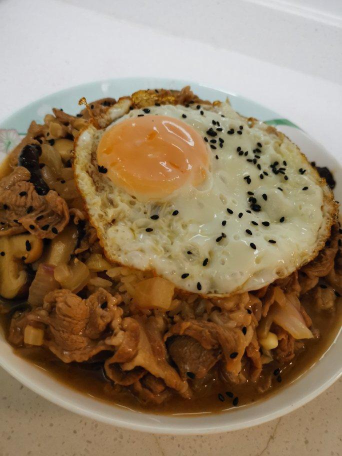 日式肥牛饭