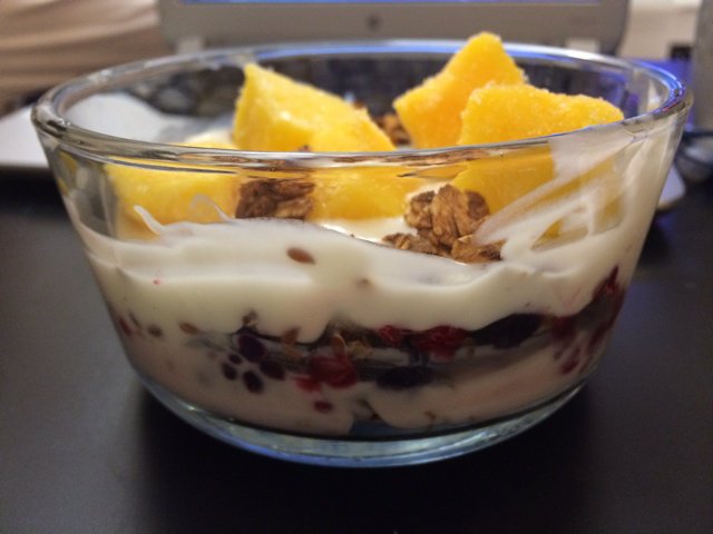 酒酿酸奶parfait