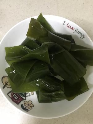 海带绿豆排骨汤的做法 步骤2