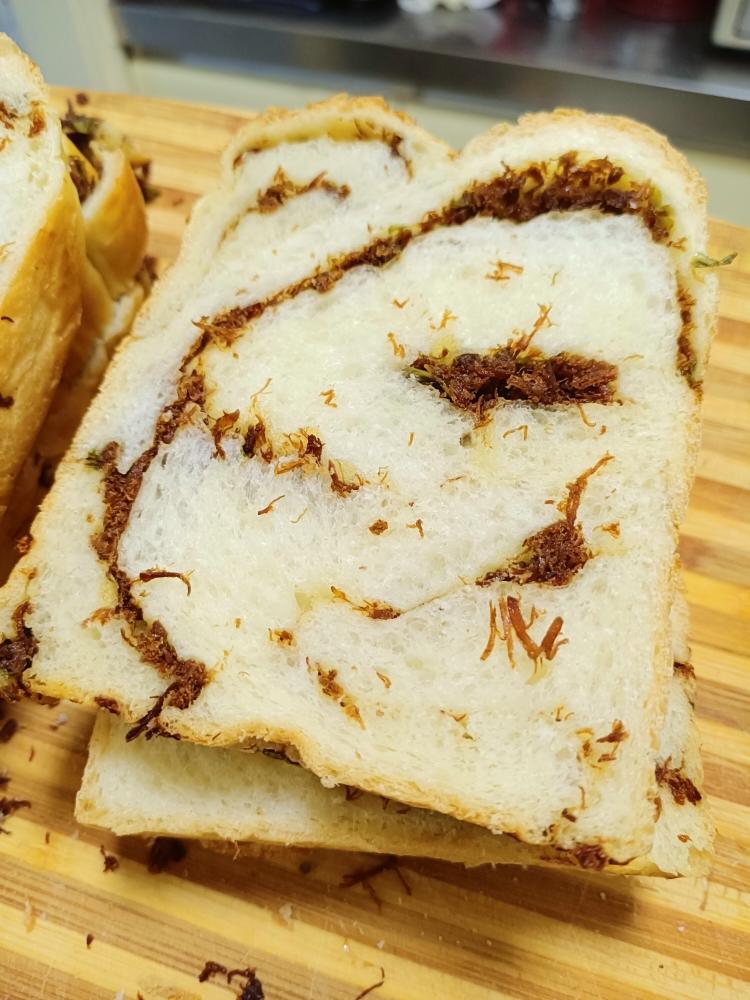 香葱肉松吐司~VS~🍫巧克力酱吐司🍫