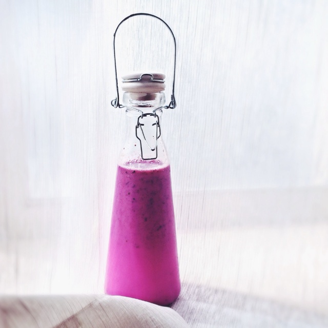 火龙果真果粒牛奶