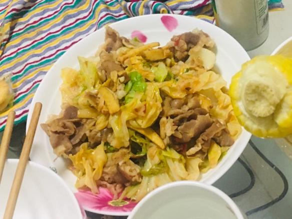 圆白菜爆羊肉片