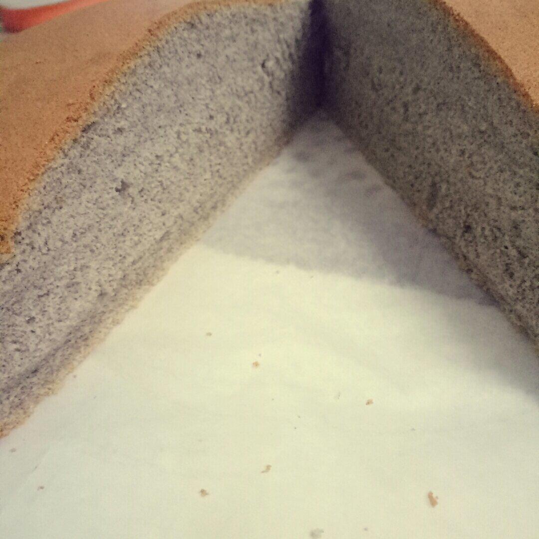黑米戚风蛋糕