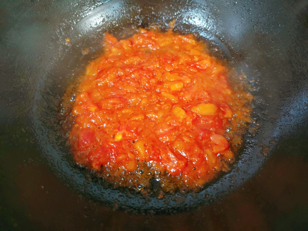 宝宝营养餐：茄汁虾滑的做法 步骤2
