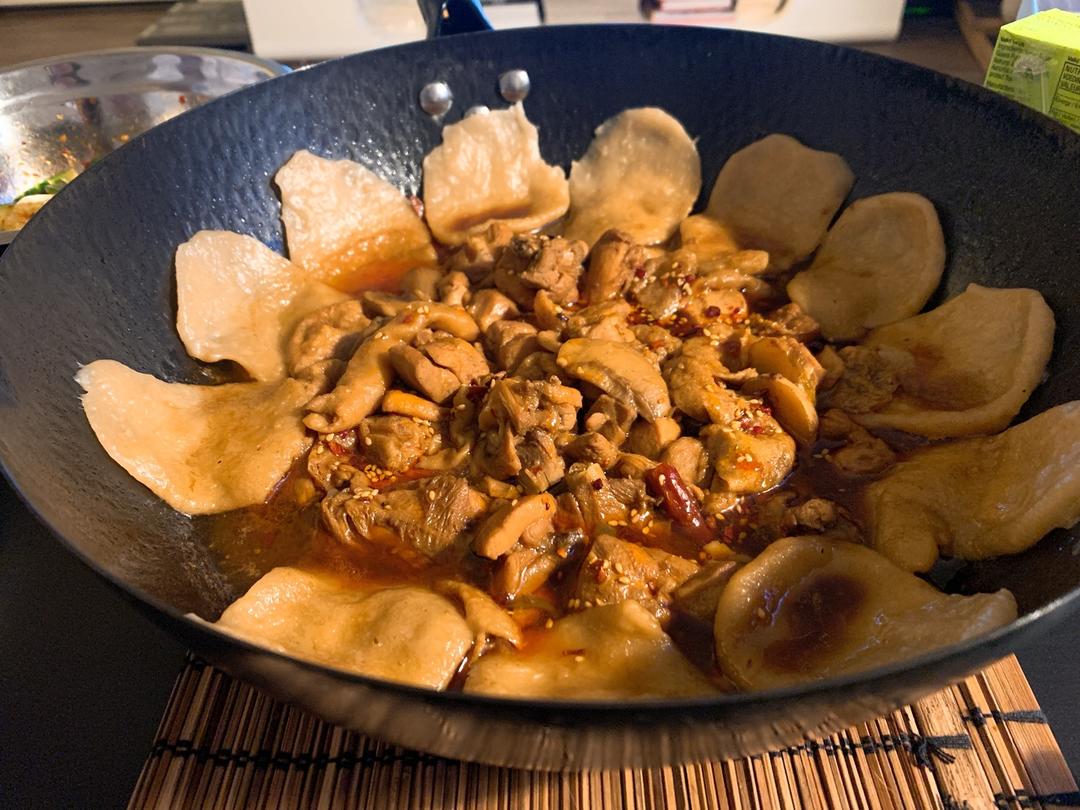 地锅鸡+自制红油【曼食慢语】