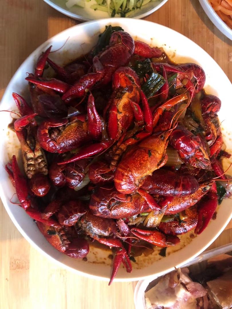 香辣小龙虾-超详细处理干净步骤！