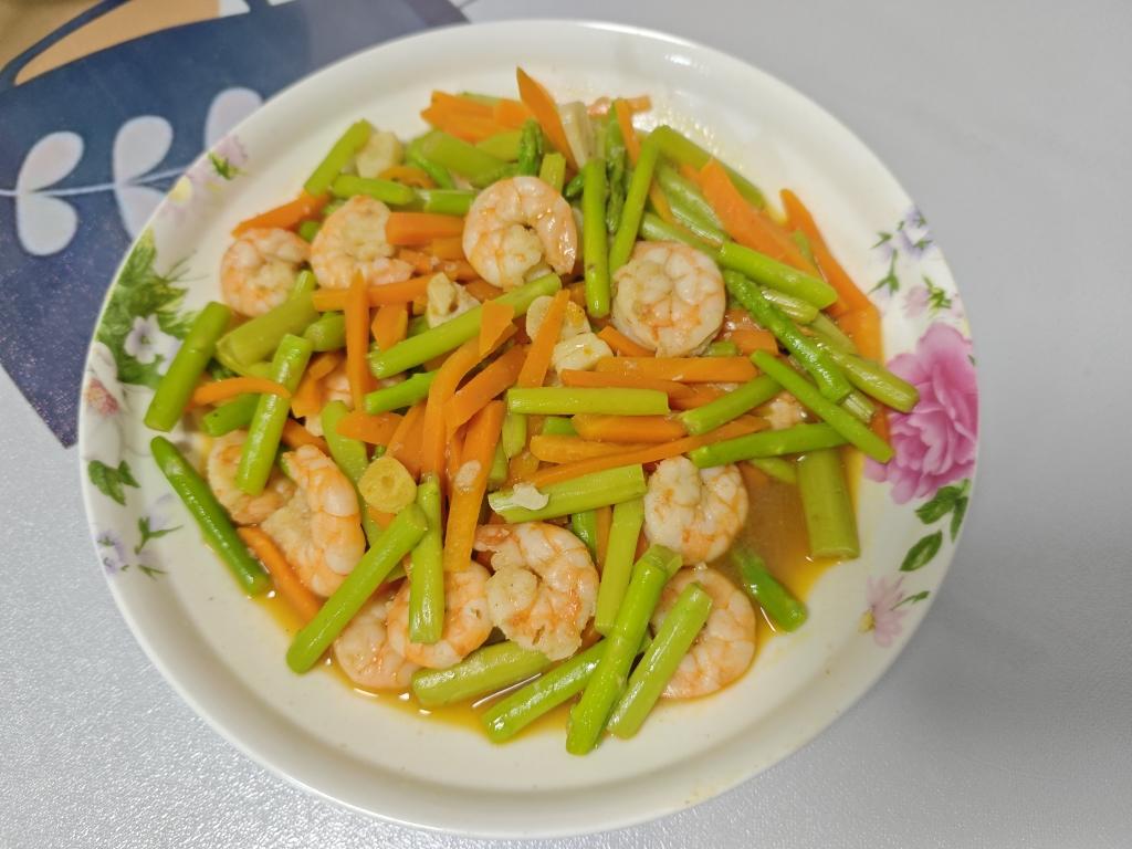 芦笋炒虾仁
