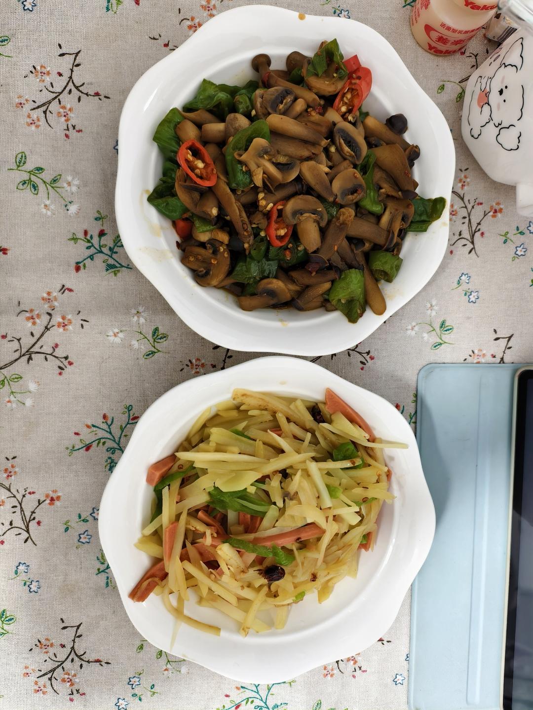 素炒鲜口蘑（白蘑菇），快手家常菜
