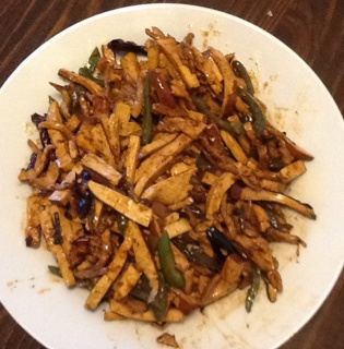 香干青椒炒肉丝