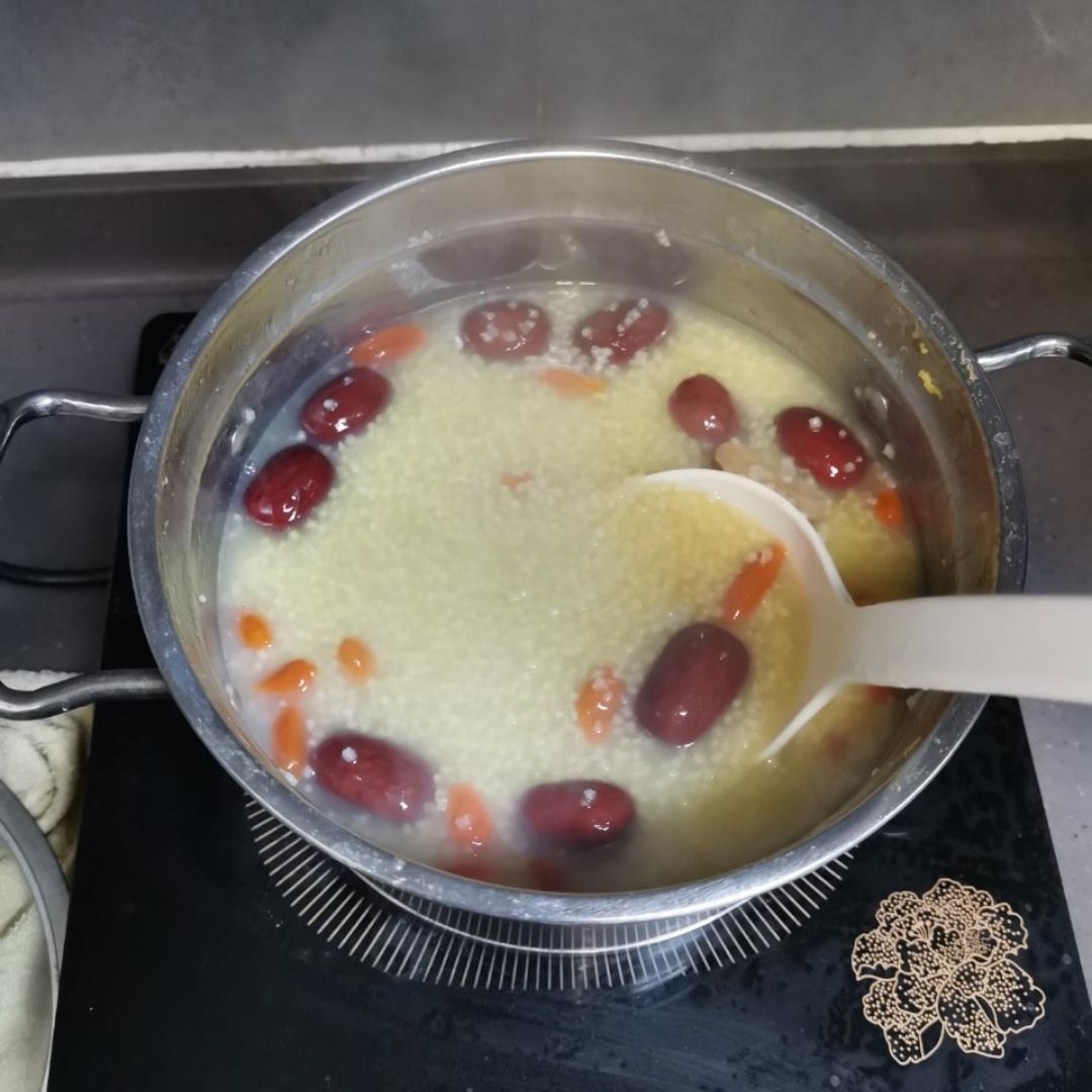 小米粥（小米油飘香）