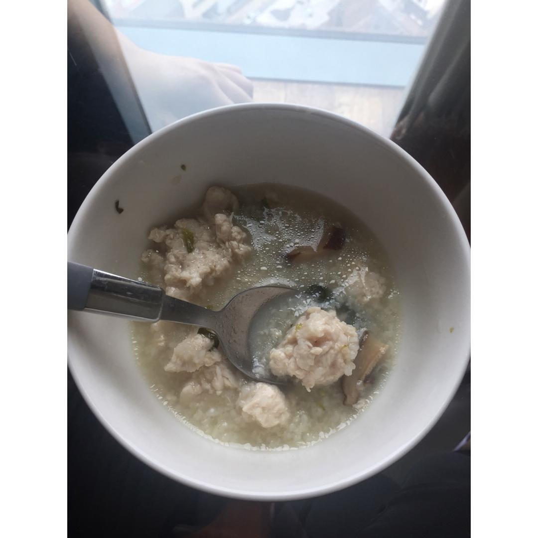 香菇鸡肉粥