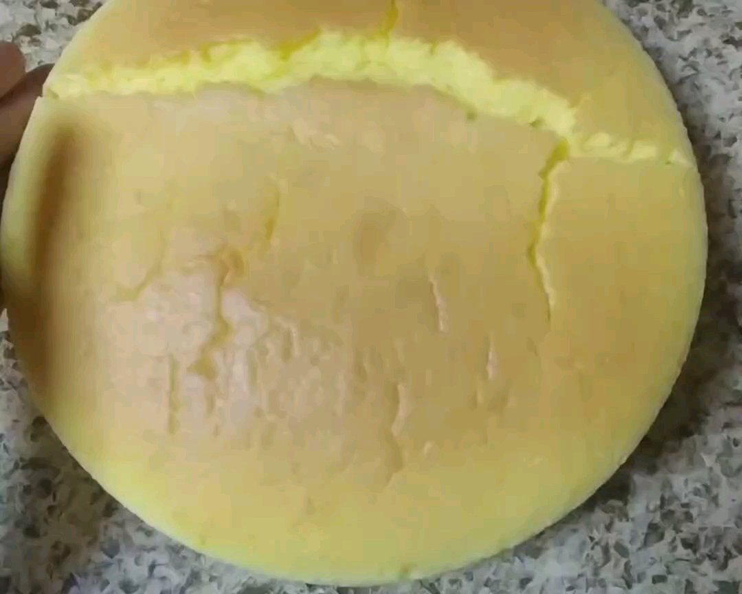8寸活底抖臀轻乳酪蛋糕（省奶油奶酪版）的做法
