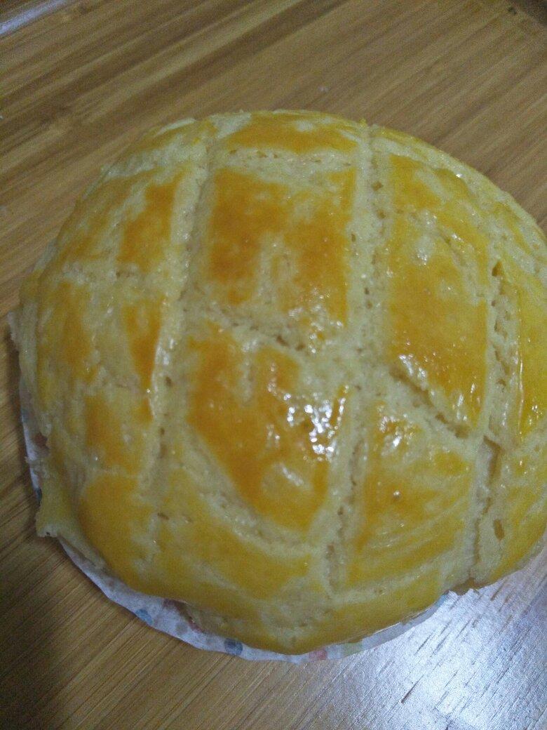 好吃到炸裂的港式菠萝包（附带制作酥皮的小视频）