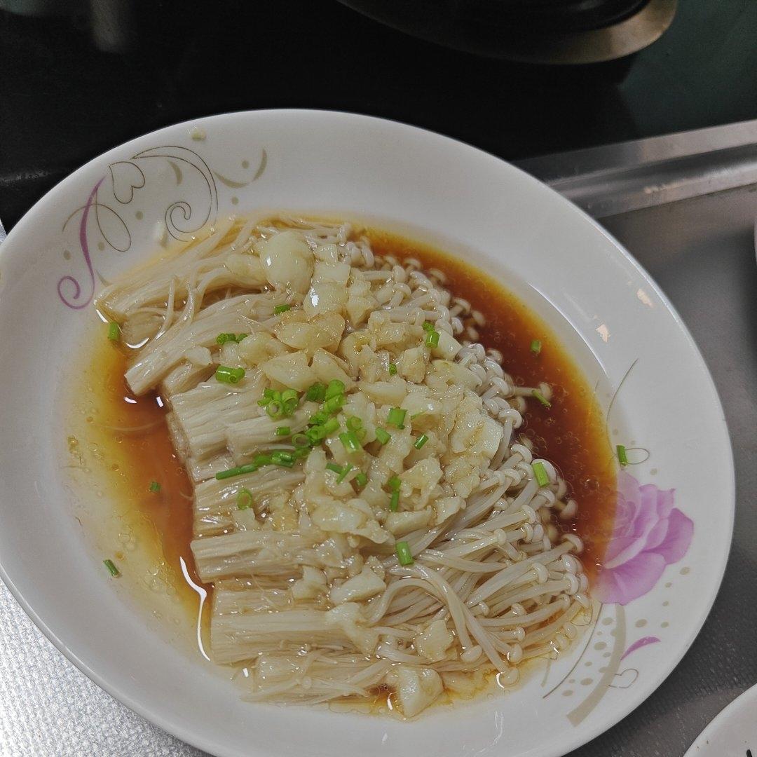 蒜蓉蒸金针菇