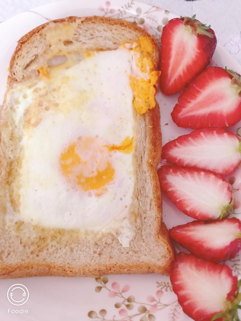 荷包蛋土司