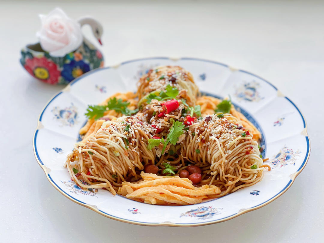 鸡丝凉面(快手菜)