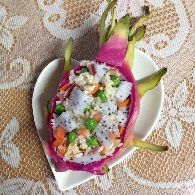 清爽火龙果炒饭