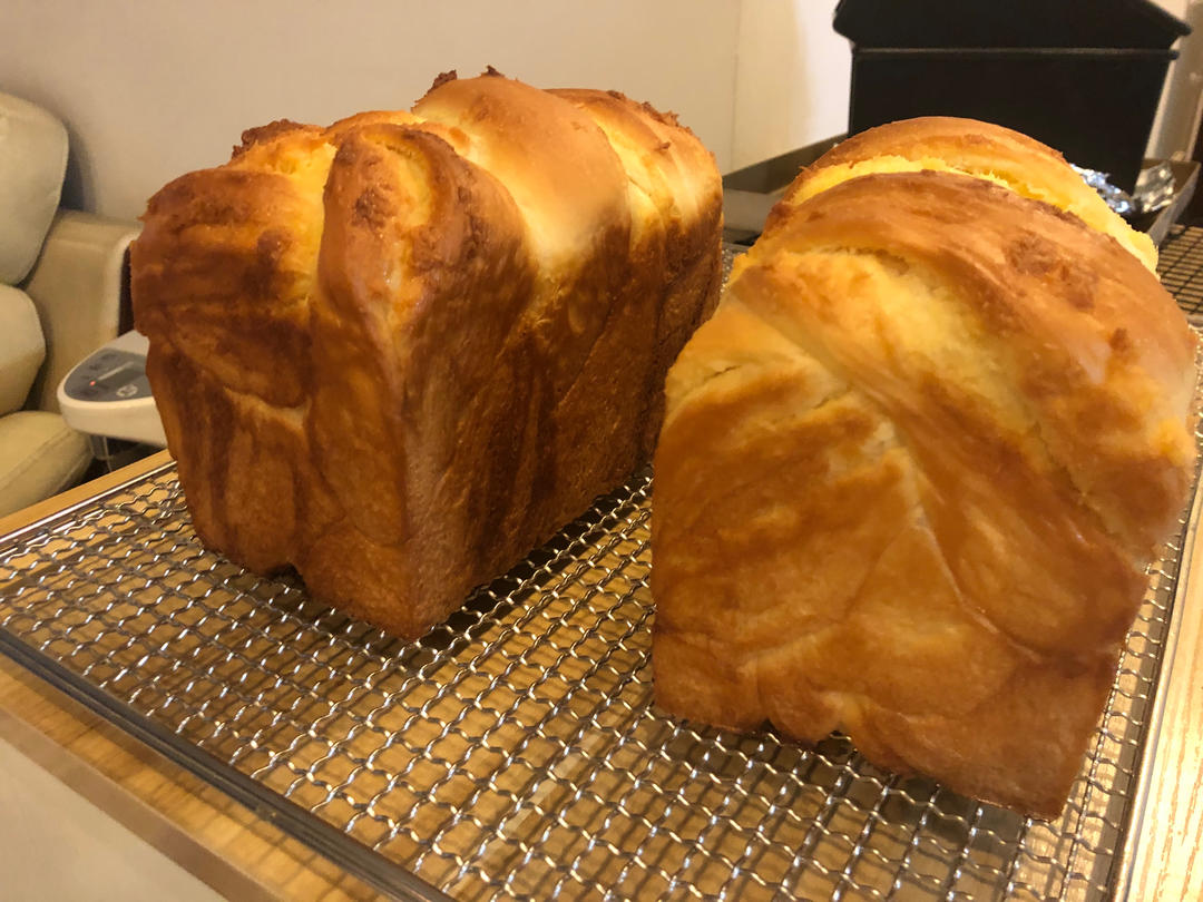 椰蓉满满吐司！幸福的味道。
