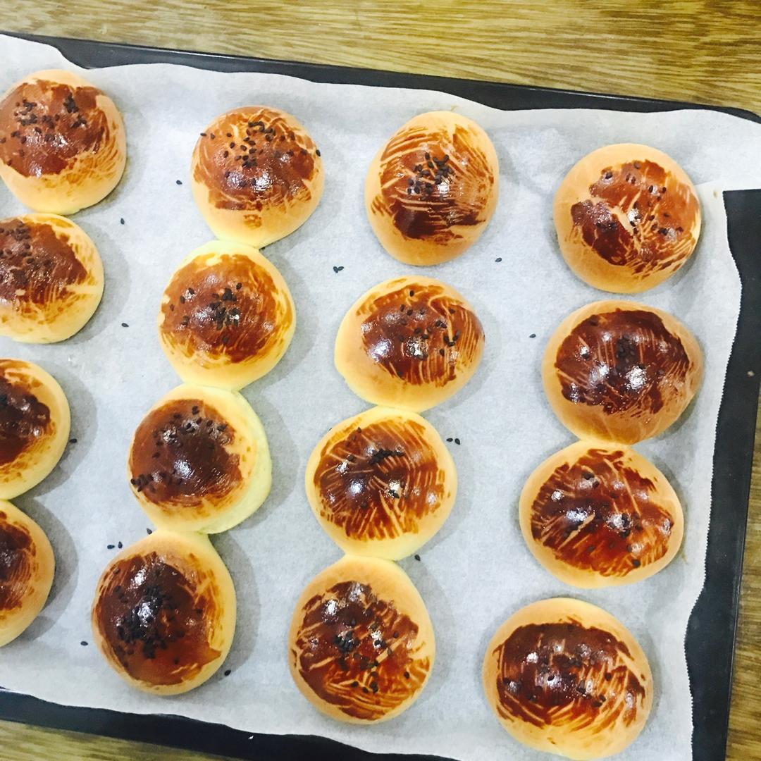 鲜奶油小餐包（一次发酵）