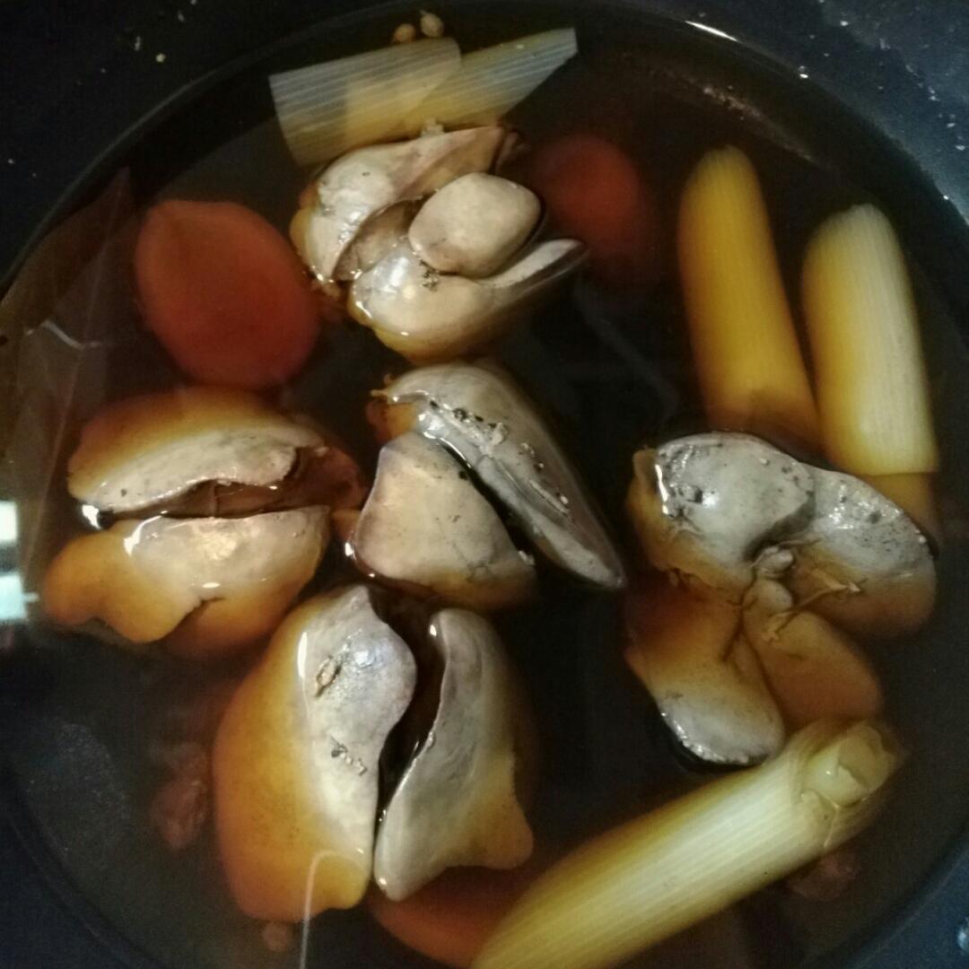 卤鸡肝