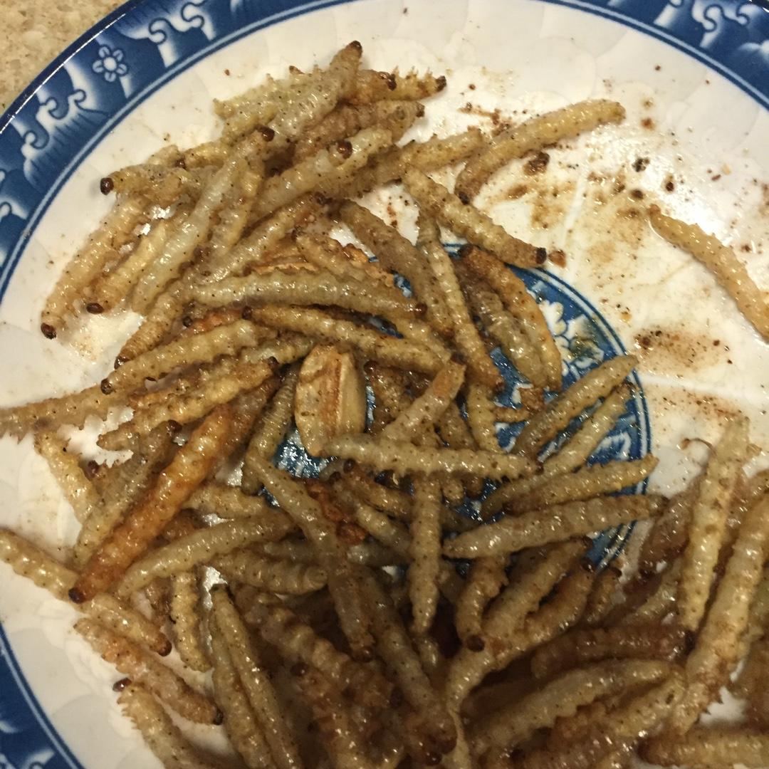 蒜香椒盐竹虫
