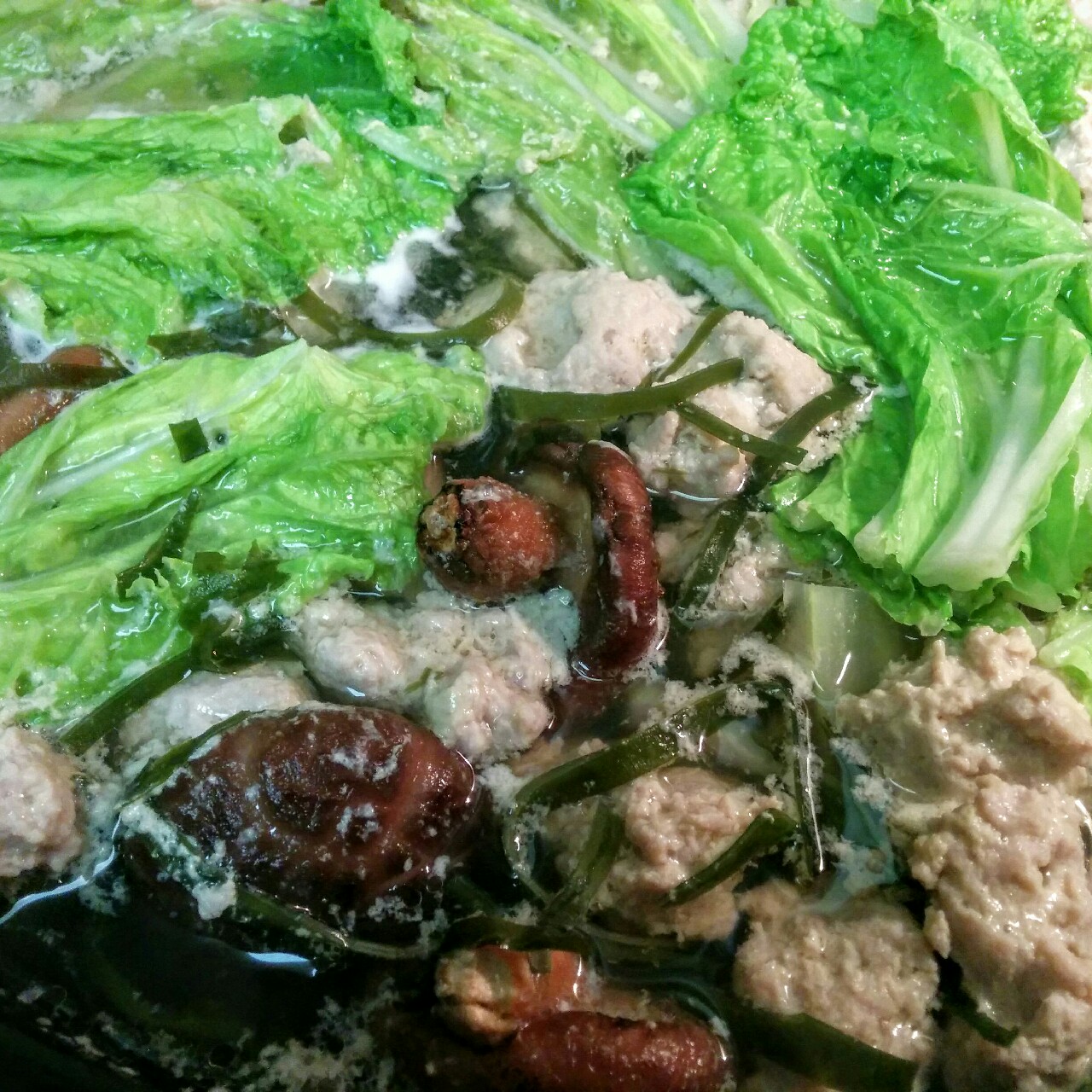 小白菜丸子汤