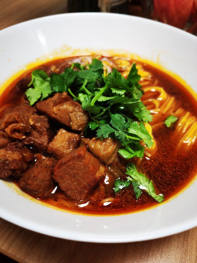 【红烧牛肉面】