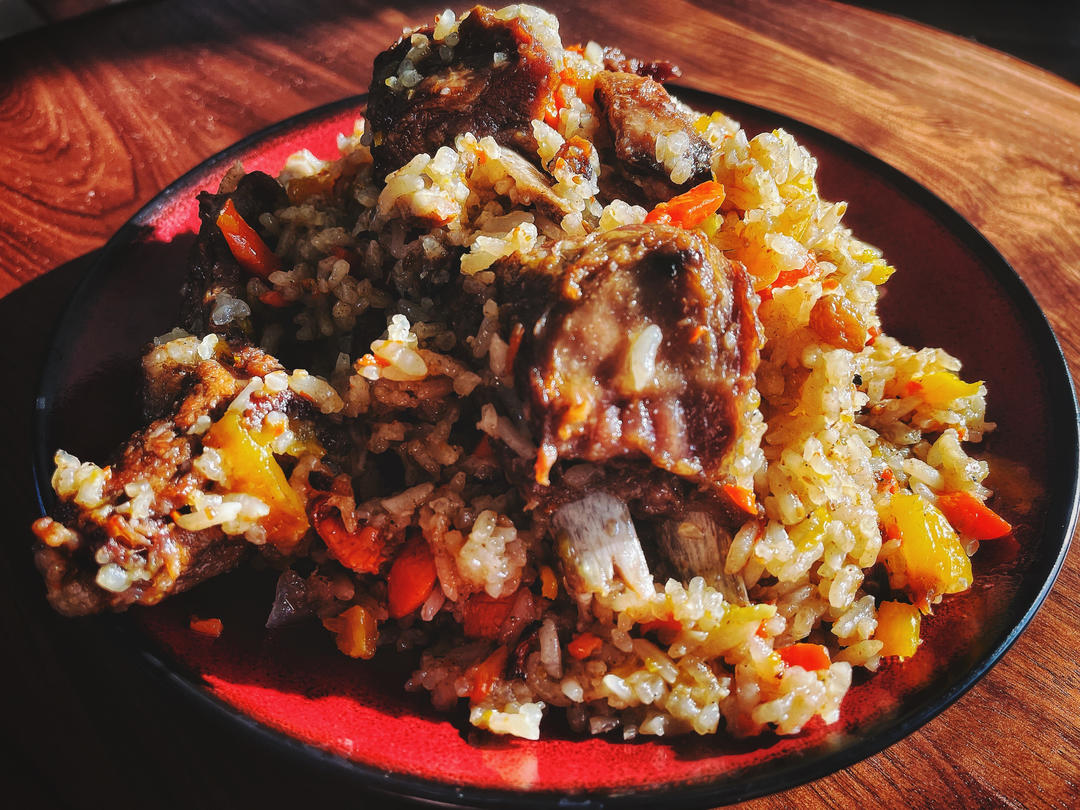 新疆羊排抓饭（出锅后米粒分明的秘密）