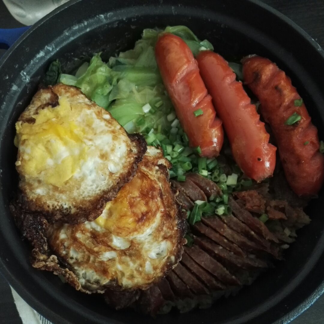 香肠煲仔饭