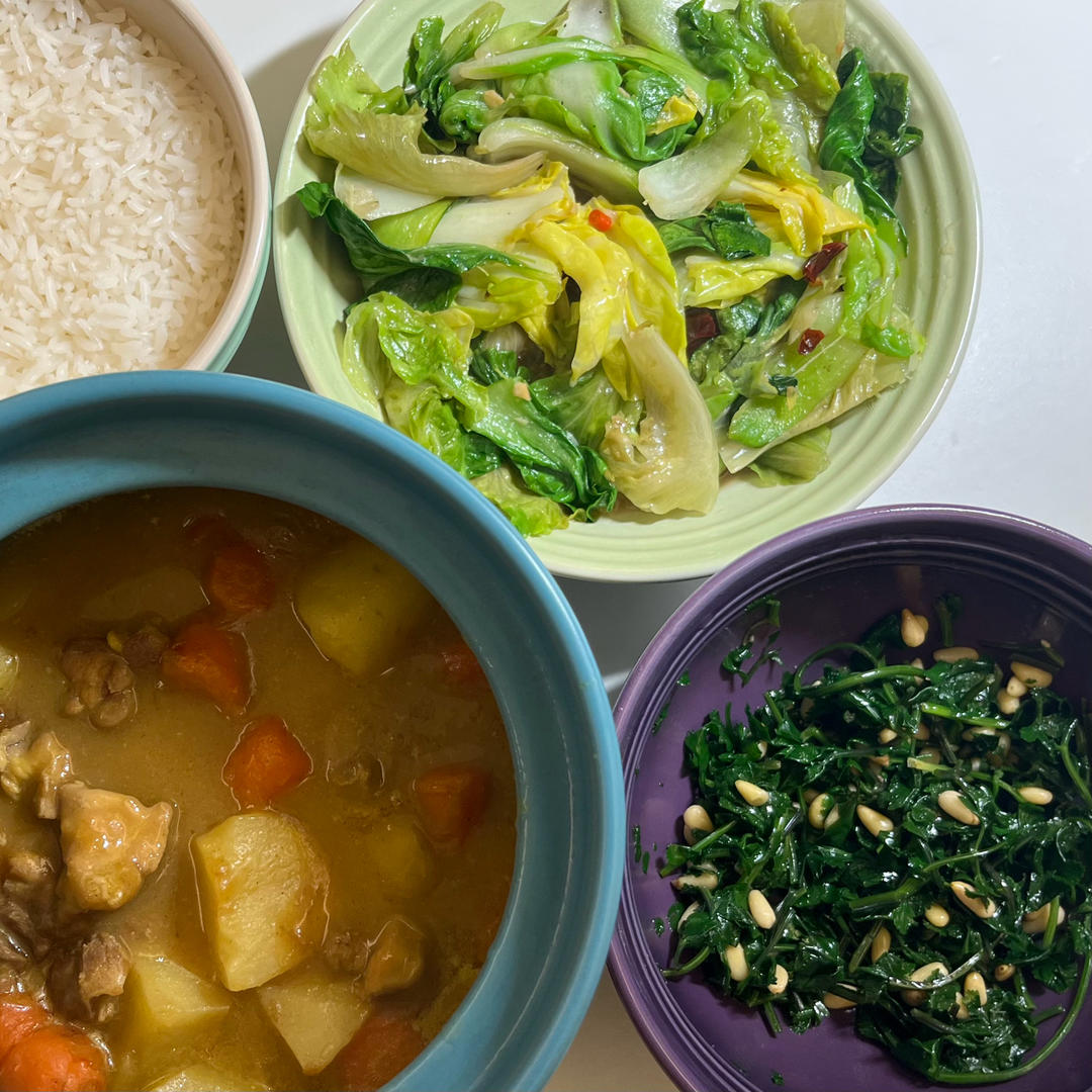 舌尖上的美味——凉拌香菜（又名芫荽菜）