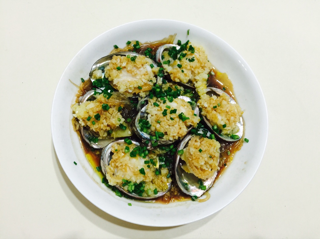 蒜蓉粉丝蒸鲍鱼