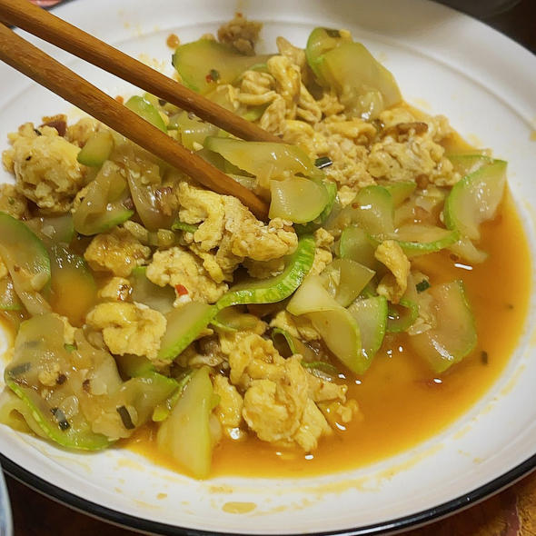 家常菜：小炒西葫芦
