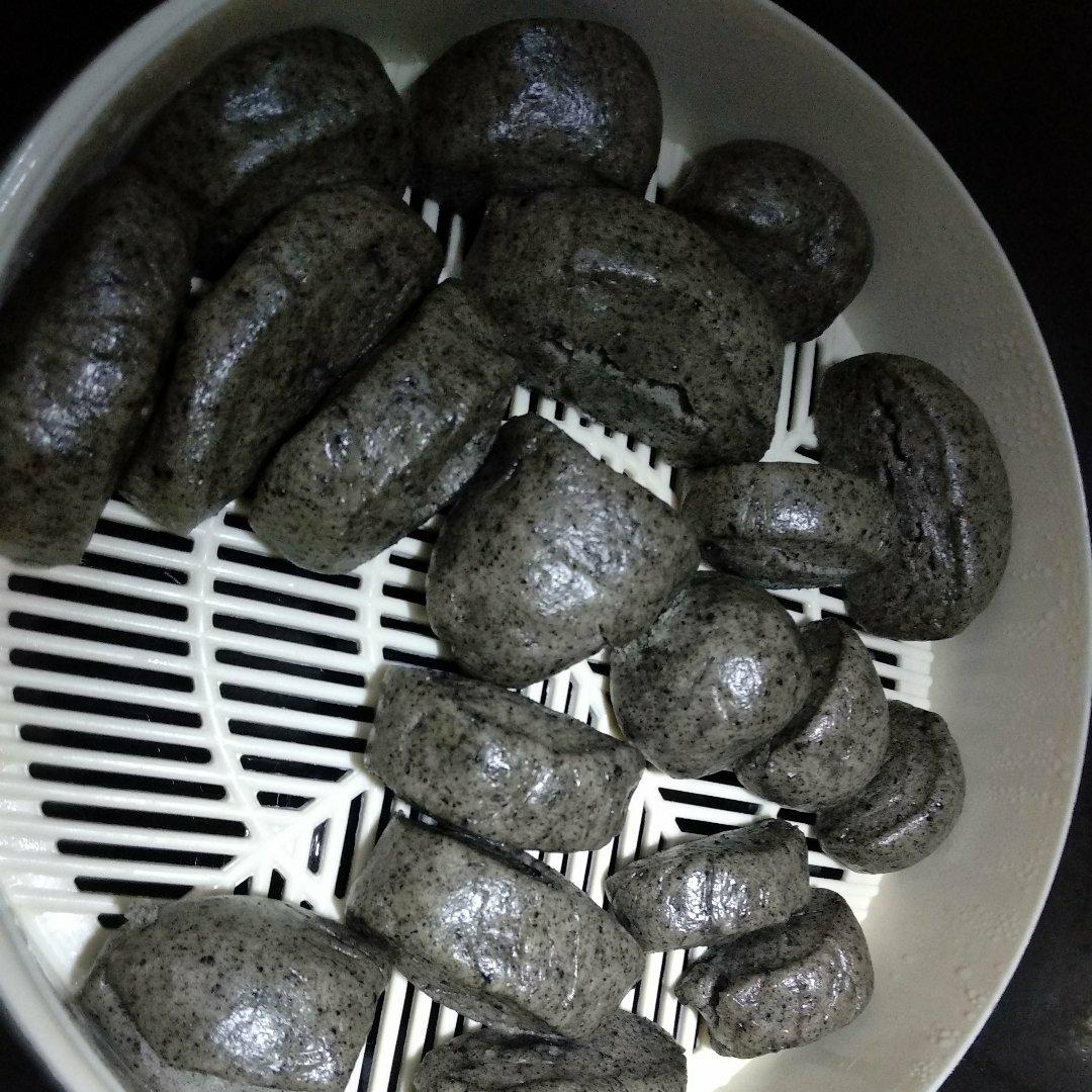 奶香黑芝麻刀切馒头