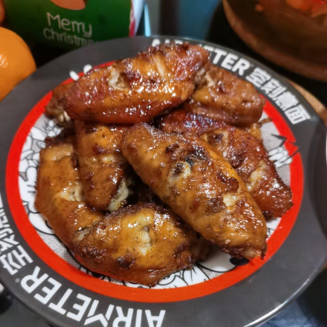 无比鲜嫩多汁的蒜香蜜汁鸡翅