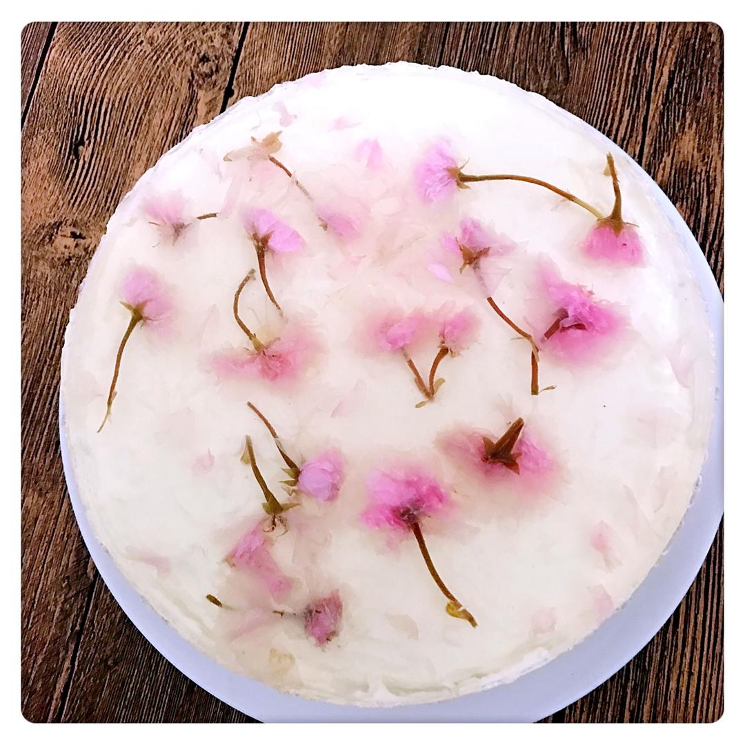 颜值爆表的樱花慕斯。（6寸圆模）