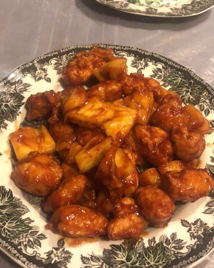 菠萝咕噜鸡肉球