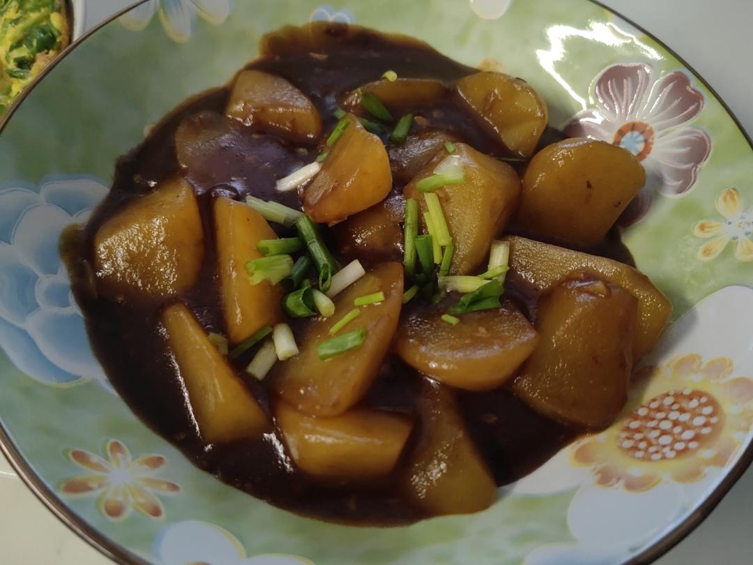 🔥巨下饭，软糯入味！比肉还好吃的红烧土豆